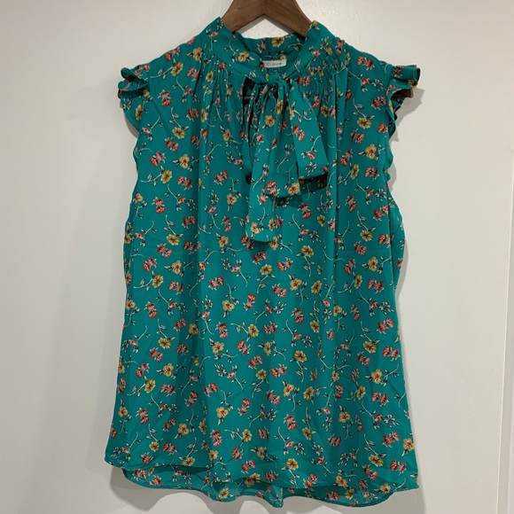 Violet + Claire Floral Top with Tie - Picture 1 of 8